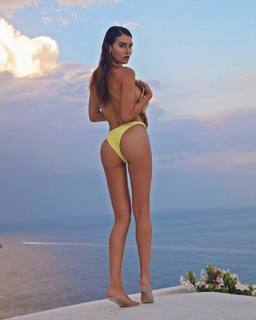 Silvia Caruso feet photo 7