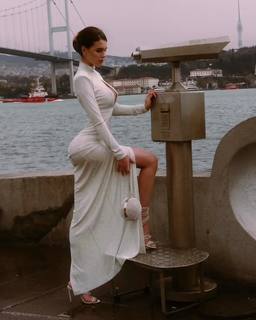 Silvia Caruso feet photo 12