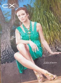Silvia Navarro feet photo thumbnail
