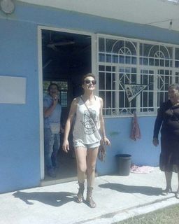 Silvia Navarro feet photo thumbnail