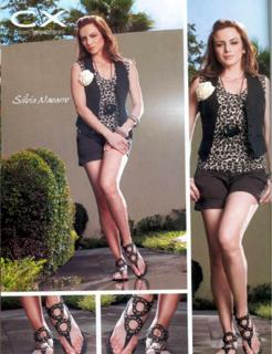 Silvia Navarro feet photo thumbnail