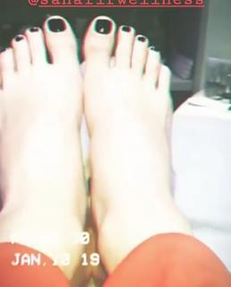 Silvia Provvedi feet photo 3