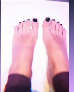 Silvia Provvedi feet photo 19