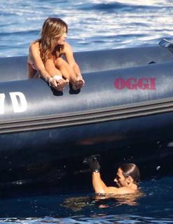 Silvia Toffanin feet photo thumbnail