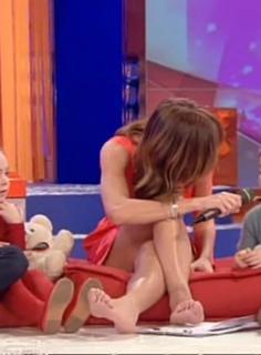 Silvia Toffanin feet photo thumbnail