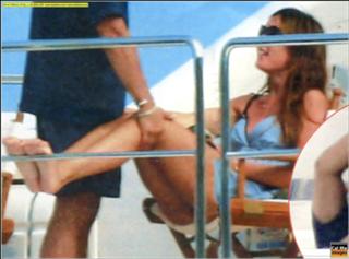 Silvia Toffanin feet photo thumbnail