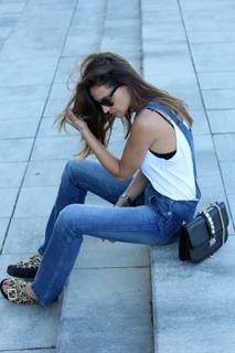 Silvia Zamora feet photo 3