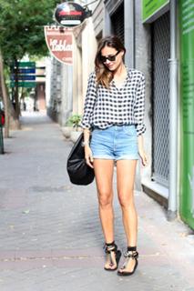 Silvia Zamora feet photo 3
