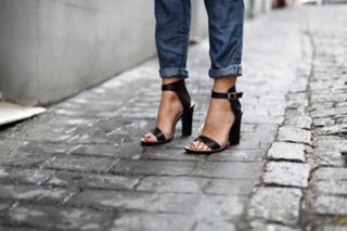 Silvia Zamora feet photo 15