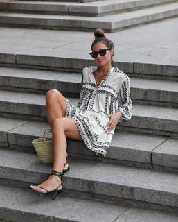 Silvia Zamora feet photo 2