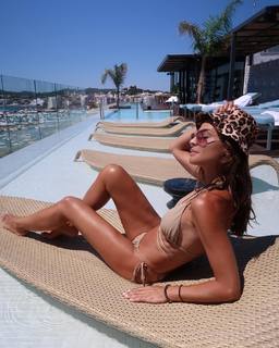 Silvia Zamora feet photo 7