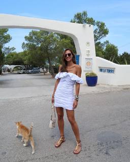 Silvia Zamora feet photo 2
