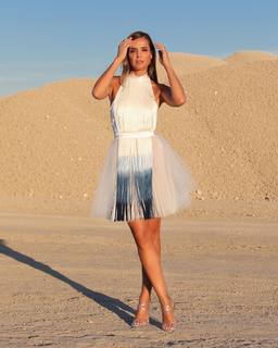 Silvia Zamora feet photo 5