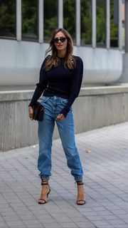 Silvia Zamora feet photo 11