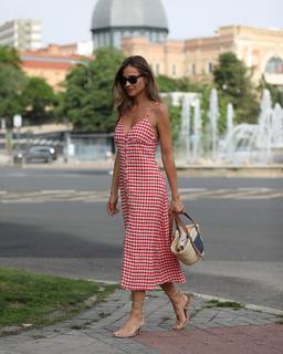Silvia Zamora feet photo 8