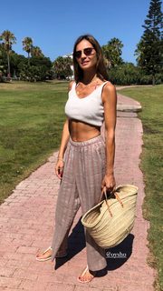 Silvia Zamora feet photo 10