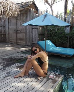 Silvia Zamora feet photo 10