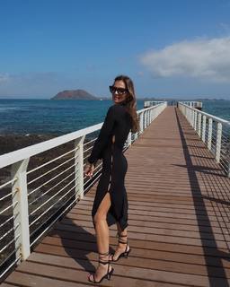 Silvia Zamora feet photo 7