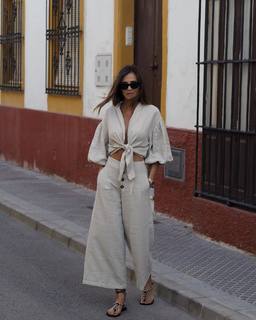 Silvia Zamora feet photo 10