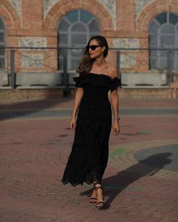 Silvia Zamora feet photo 20