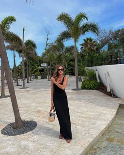 Silvia Zamora feet photo 11