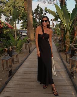 Silvia Zamora feet photo 13