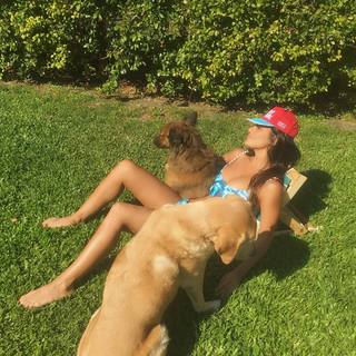 Silvina Escudero feet photo thumbnail