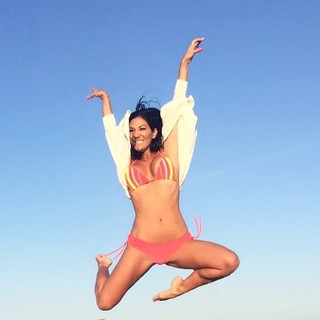 Silvina Escudero feet photo thumbnail