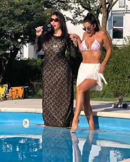 Silvina Escudero feet photo thumbnail