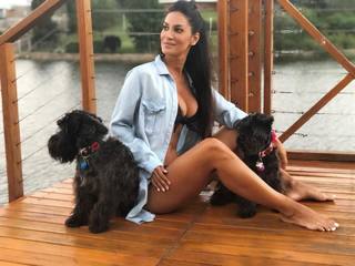 Silvina Escudero feet photo thumbnail