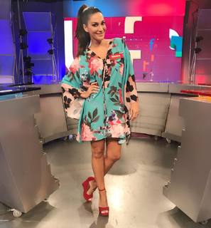 Silvina Escudero feet photo thumbnail