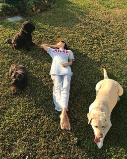 Silvina Escudero feet photo thumbnail