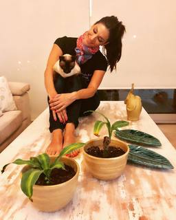 Silvina Escudero feet photo thumbnail