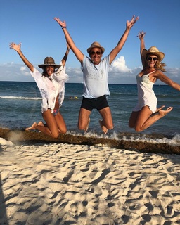 Silvina Escudero feet photo thumbnail