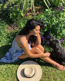 Silvina Escudero feet photo thumbnail