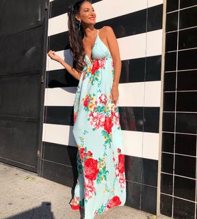 Silvina Escudero feet photo thumbnail