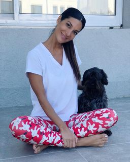 Silvina Escudero feet photo thumbnail