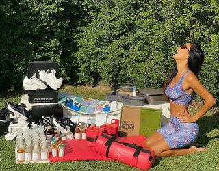 Silvina Escudero feet photo thumbnail