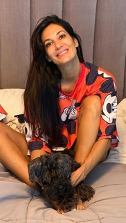 Silvina Escudero feet photo thumbnail