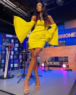 Silvina Escudero feet photo thumbnail