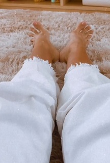 Silvina Escudero feet photo thumbnail