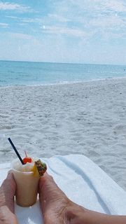 Silvina Escudero feet photo thumbnail