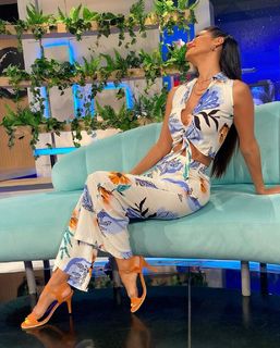 Silvina Escudero feet photo thumbnail