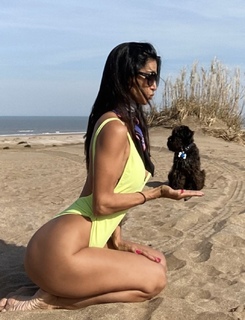 Silvina Escudero feet photo thumbnail