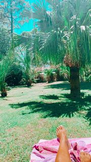 Silvina Escudero feet photo thumbnail