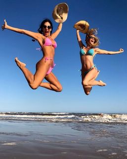 Silvina Escudero feet photo thumbnail