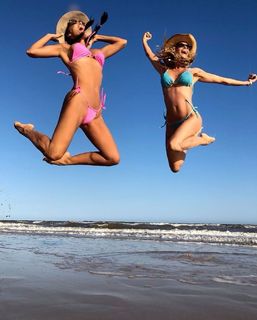 Silvina Escudero feet photo thumbnail