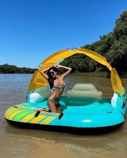 Silvina Escudero feet photo thumbnail