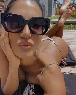 Silvina Escudero feet photo thumbnail