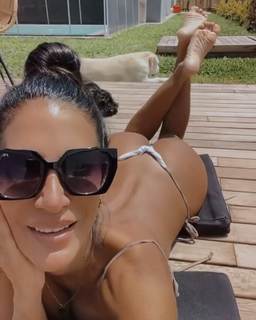 Silvina Escudero feet photo thumbnail